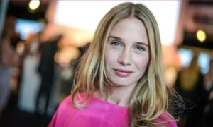 Nadeshda Ponce Artist, Entrepreneur & Wellness Visionary